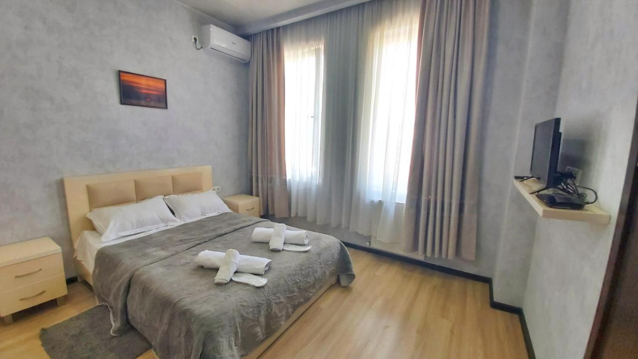 Gamarjoba Hotel Тбилиси Номер фото